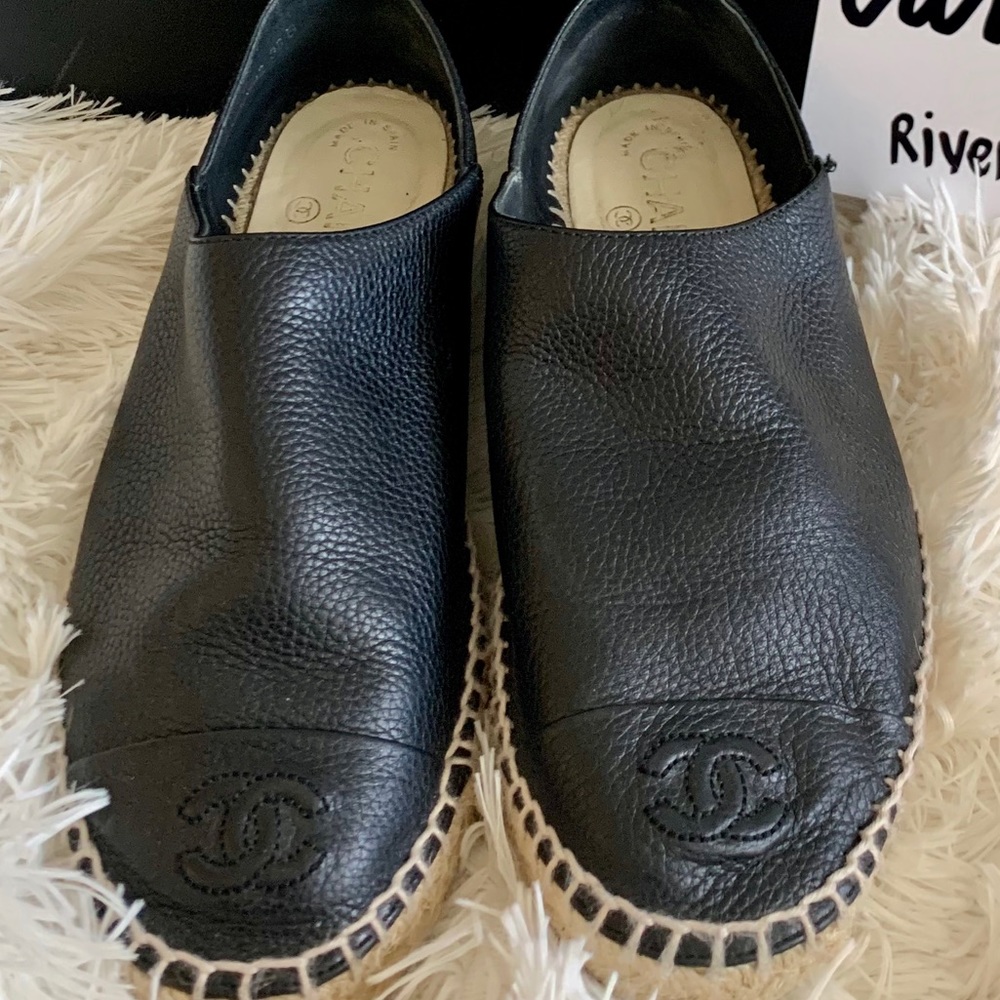 Authentic Chanel black espadrilles sz 38